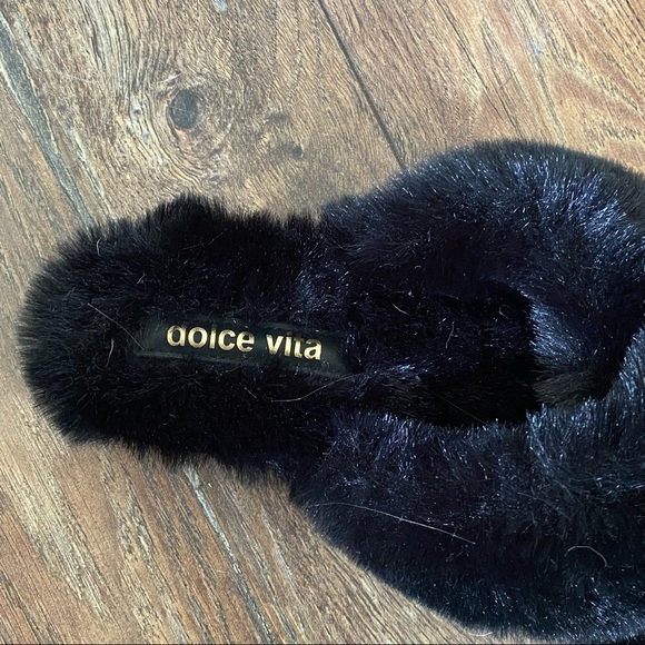 Dolce Vita fuzzy black slippers - Picture 3 of 6